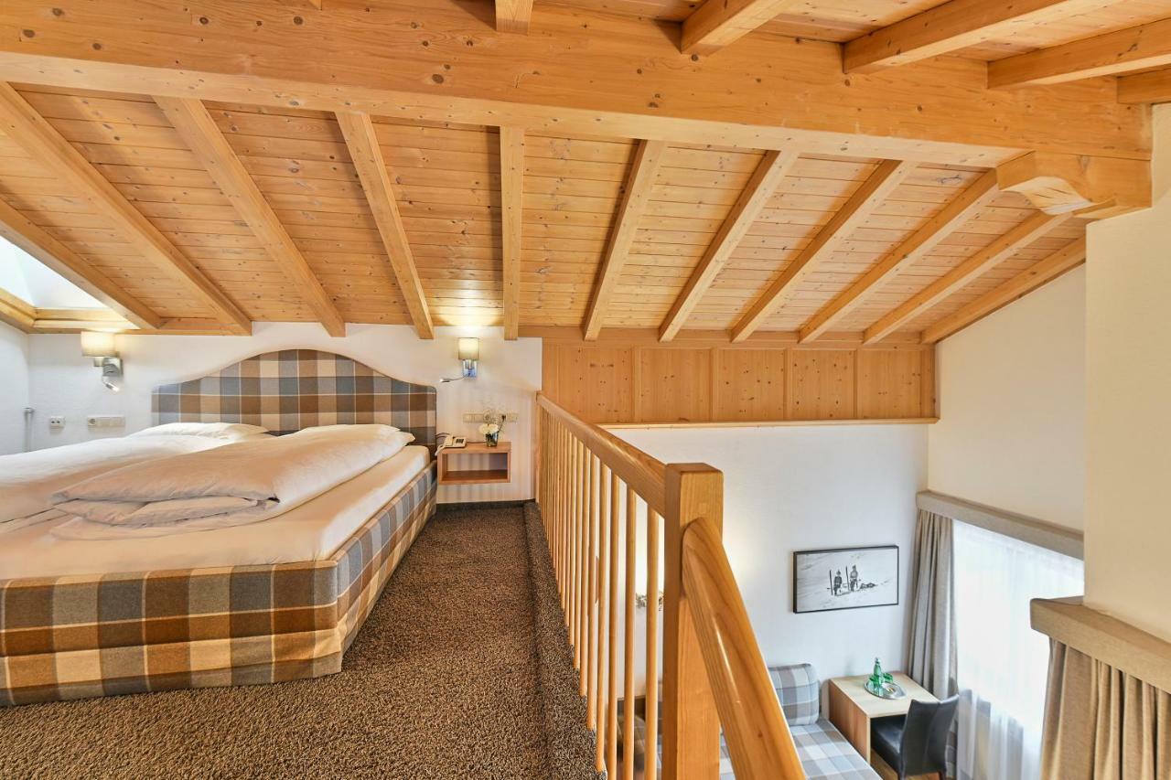 Hotel Garni Sursilva Lech am Arlberg Esterno foto