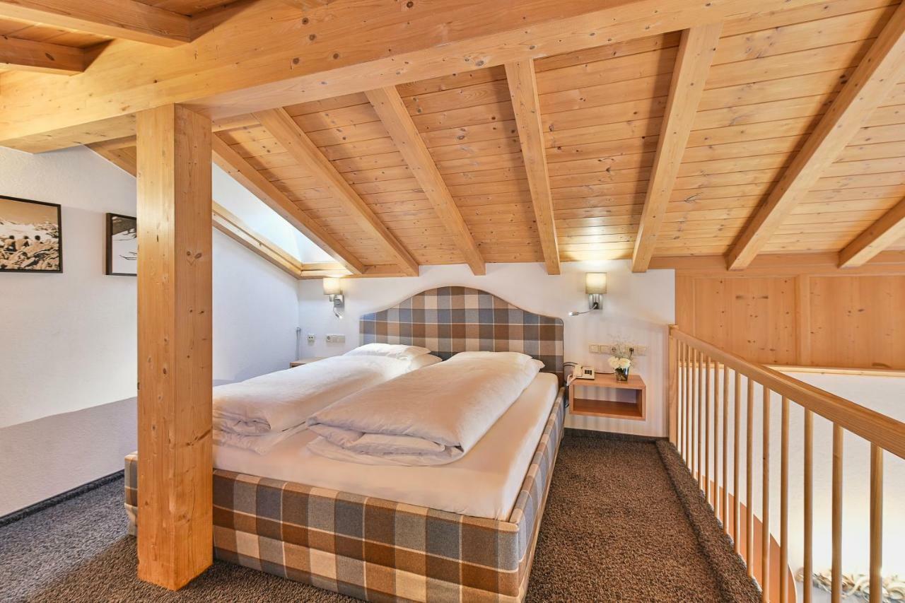 Hotel Garni Sursilva Lech am Arlberg Esterno foto