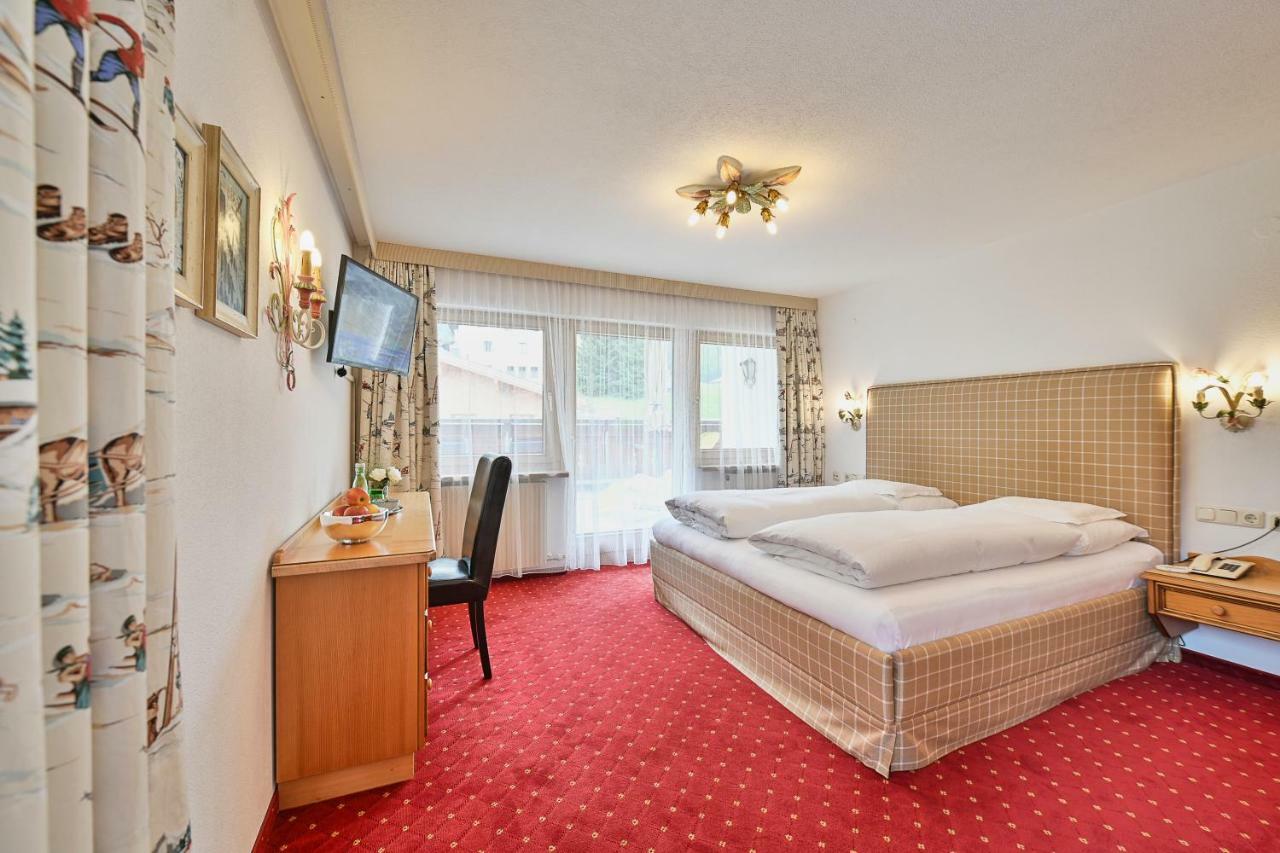 Hotel Garni Sursilva Lech am Arlberg Esterno foto