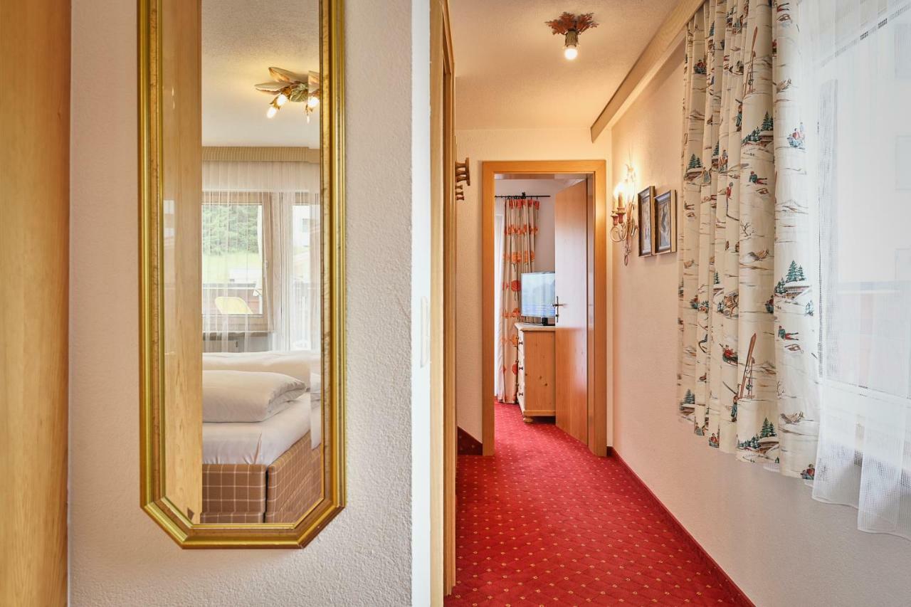 Hotel Garni Sursilva Lech am Arlberg Esterno foto